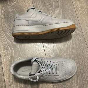 Nike Air Force 1s (barely worn)